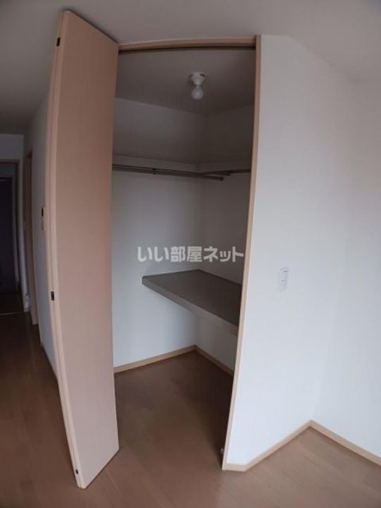 プレイン・パイン Aの内装