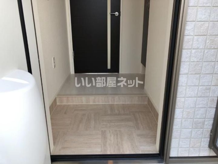 BELLの玄関
