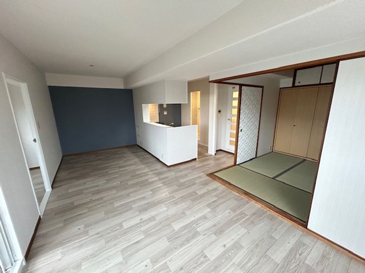 兵庫県芦屋市浜町(マンション)の賃貸物件の居間