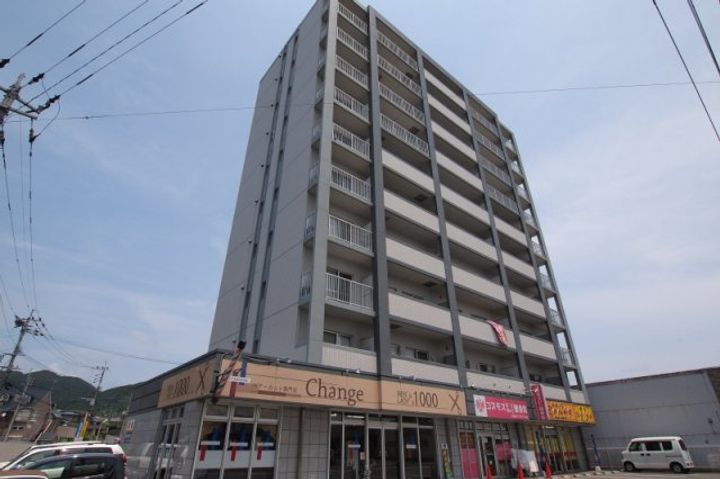 福岡県宗像市三郎丸2(マンション)の賃貸物件の外観