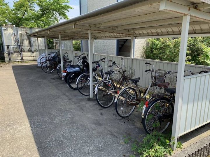 レオパレス大宮の地図