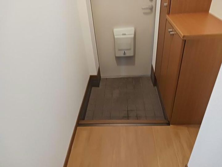 アルタイル Iの玄関