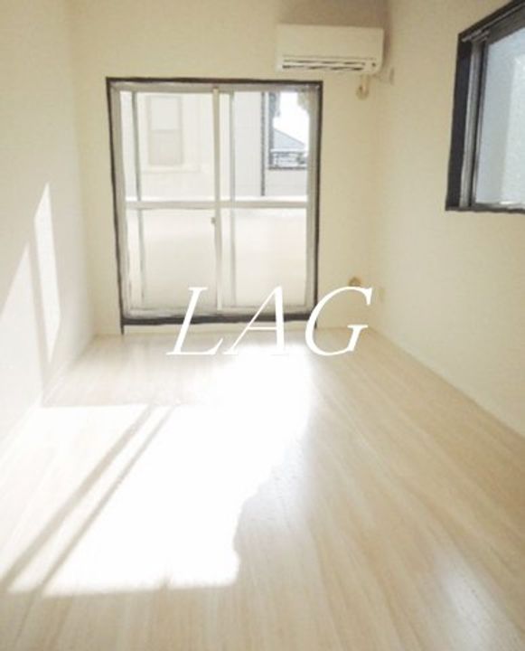 デュオ・ハイムの居間