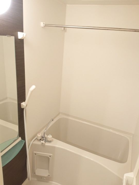 リブリ・LUXTIAの風呂