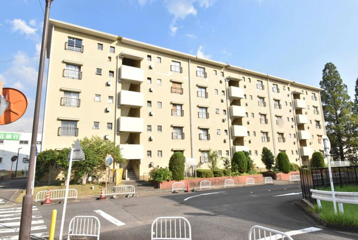 UR藤山台の外観