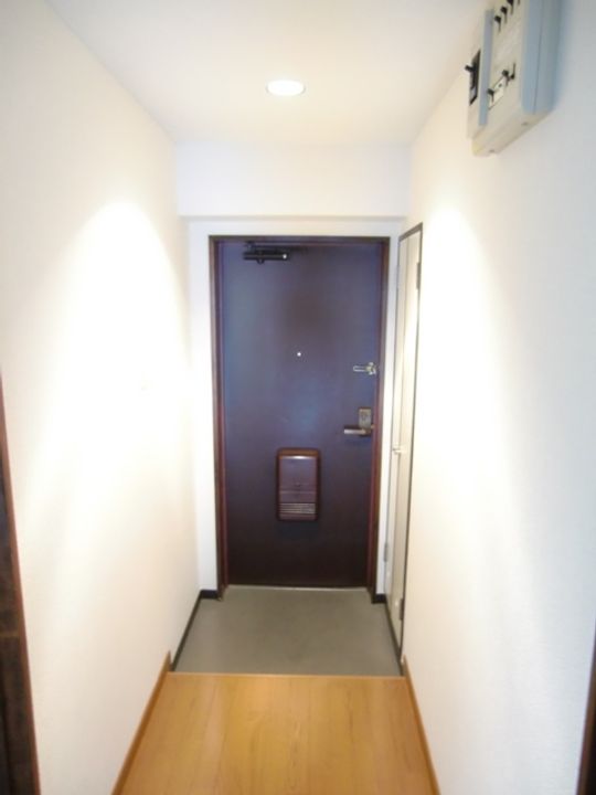第2エステート斎藤の玄関