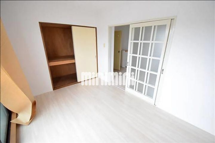 モンシャトー小金井成和の居間