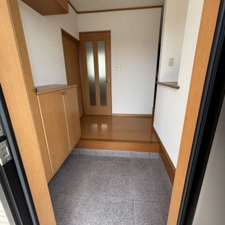 静岡県浜松市中央区文丘町(一戸建)の賃貸物件の玄関