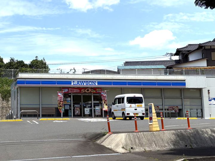 プティットメゾンの周辺