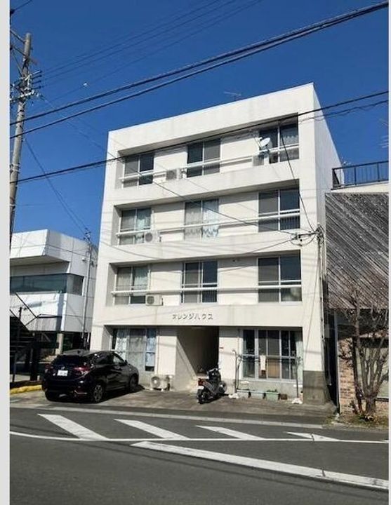 オレンジハウスの外観