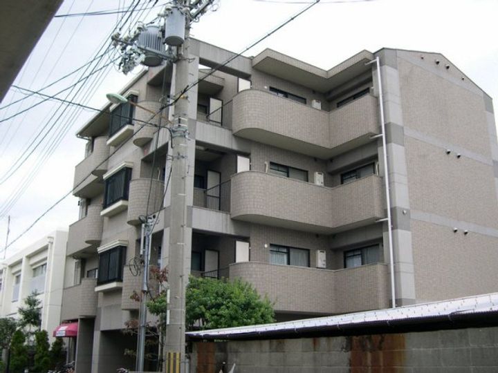 フローリッシュ崇徳院の外観