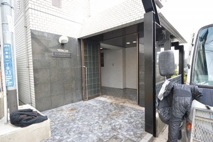 ガーデンハイツ山本の地図