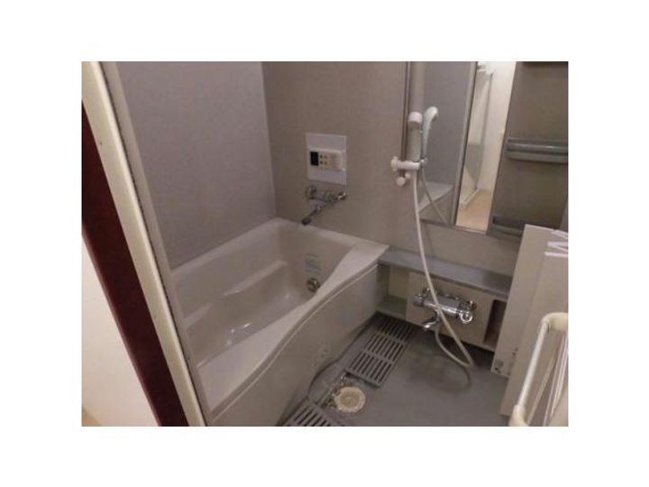 ライジング泉コートIIの風呂