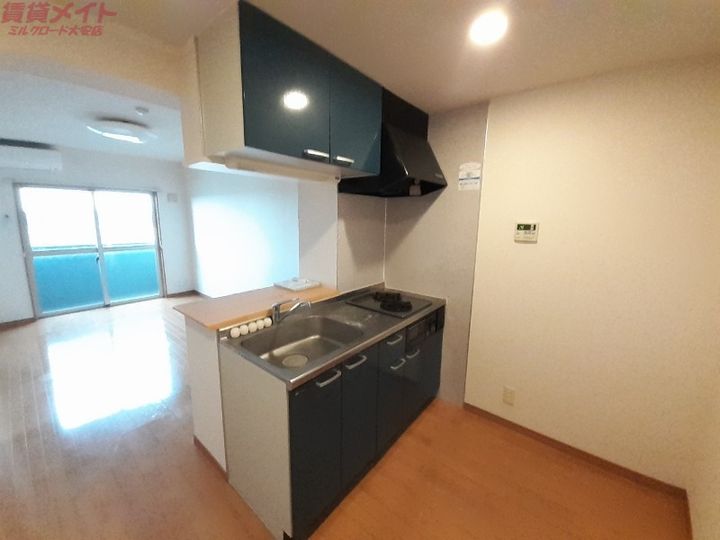プレステージ千種 A棟のキッチン