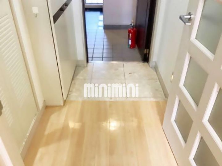目白第二欅マンションの玄関