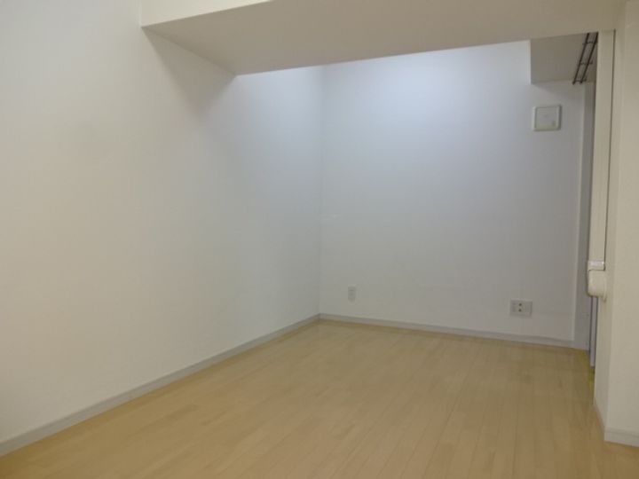 ガーラ・ステーション菊川の居間