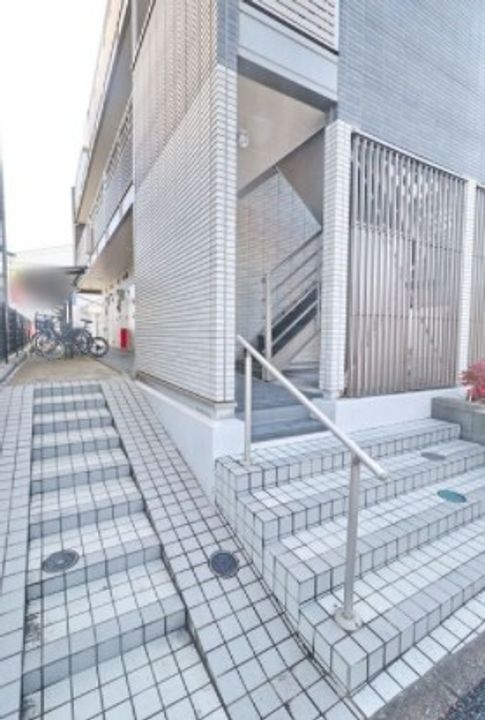 神奈川県横浜市緑区十日市場町(マンション)の賃貸物件の地図