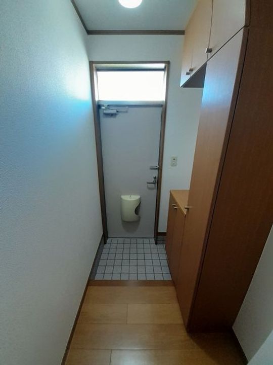 フォーエバーサニーの玄関