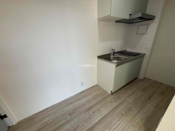 兵庫県明石市大観町(アパート)の賃貸物件の居間