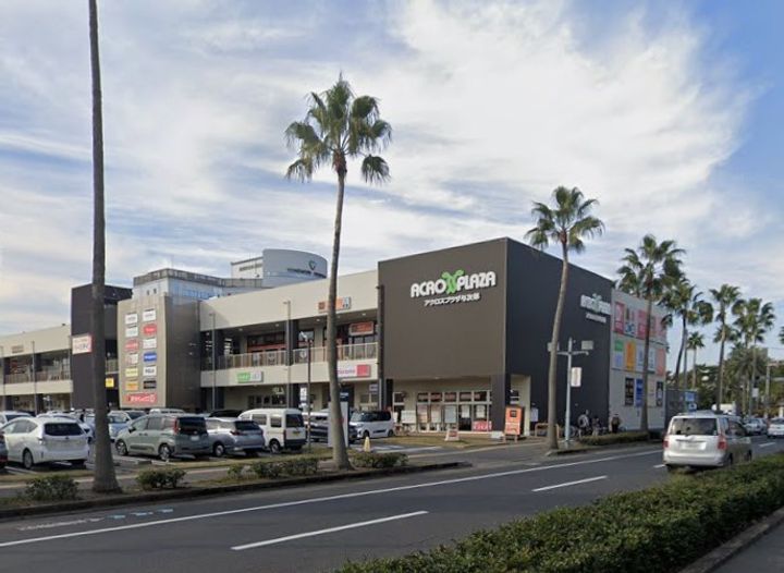 ピネータ天保山の周辺