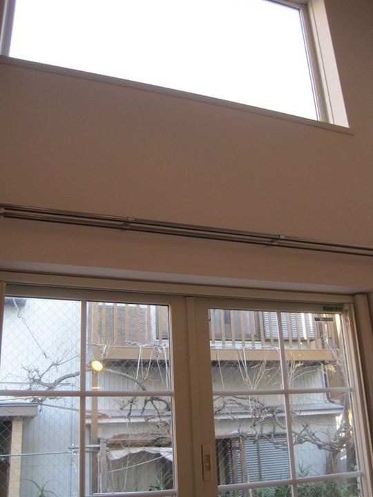 プリマ六番館の玄関