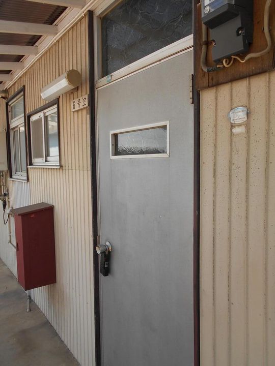 千葉県野田市中野台(アパート)の賃貸物件の玄関