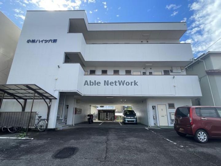 小林ハイツ六軒の地図