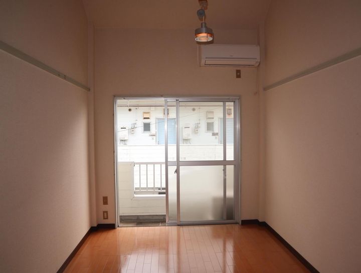 ミオ・アルカサールC棟の内装