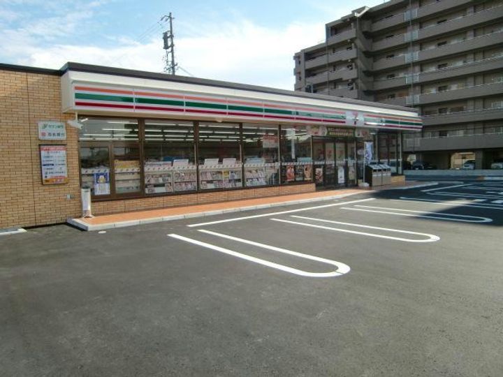 リビングタウン鈴鹿旭が丘B棟の周辺