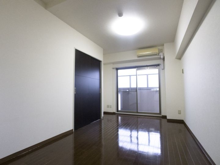 京都府京都市右京区西京極南大入町(マンション)の賃貸物件の居間