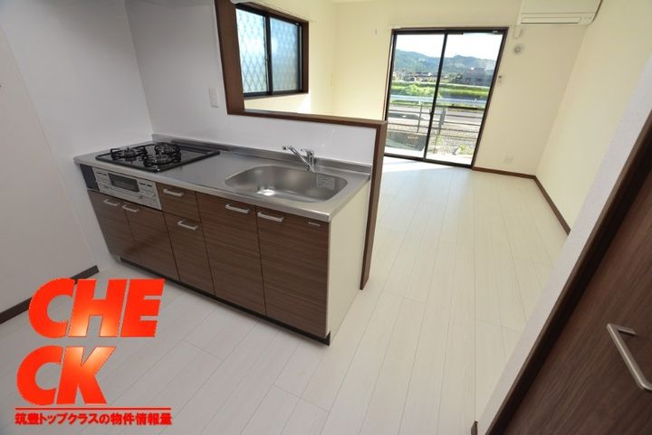 福岡県田川市大字川宮(アパート)の賃貸物件の居間