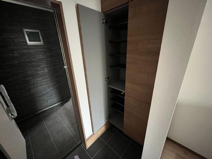 オリエンタルの玄関