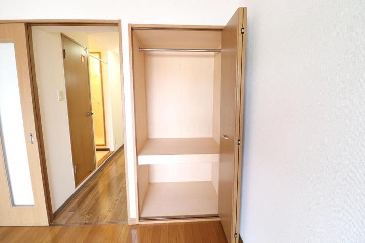 ミレニアムの内装