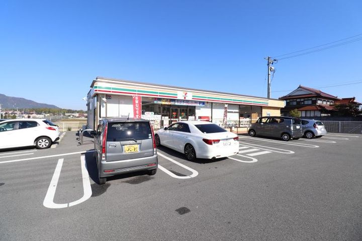 ミレニアムの周辺