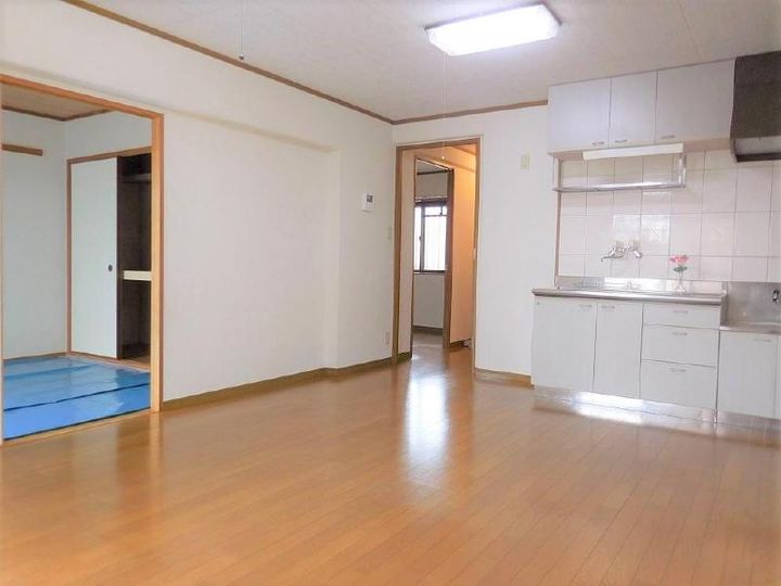 シャルマンKの居間