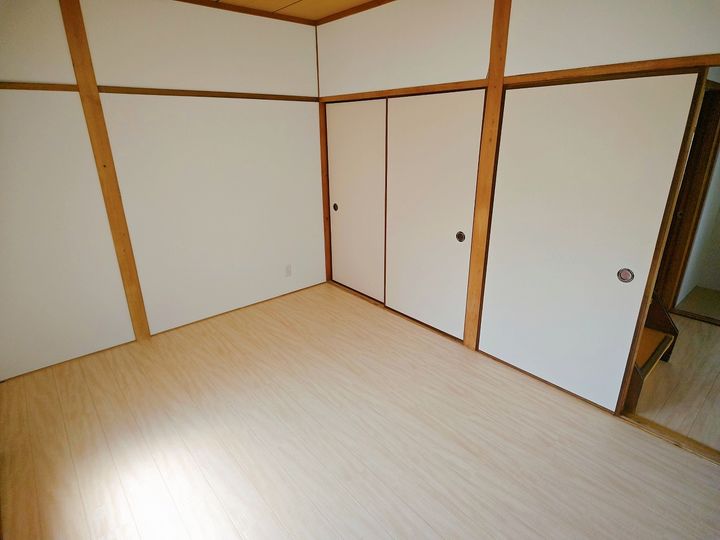 和歌山県和歌山市手平1(一戸建)の賃貸物件の居間