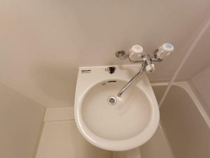 レオパレスハナテン2番館の内装