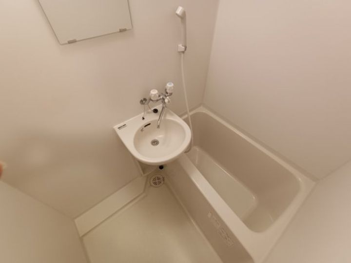 レオパレスハナテン2番館の風呂