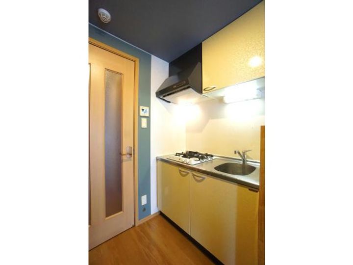 静岡県浜松市中央区山下町(マンション)の賃貸物件のキッチン