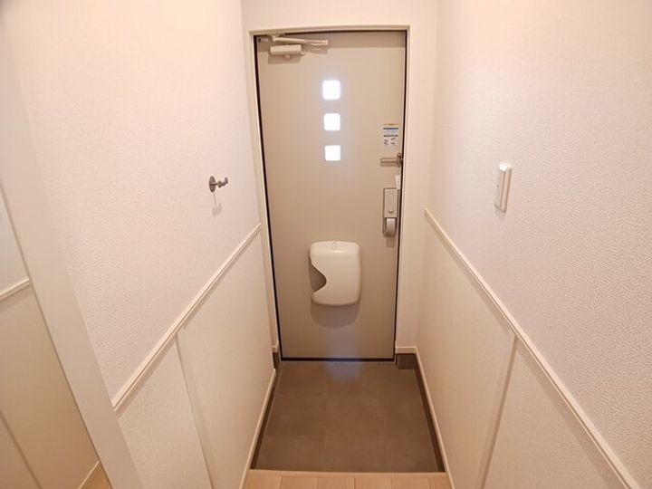 スプリングガーデンの玄関