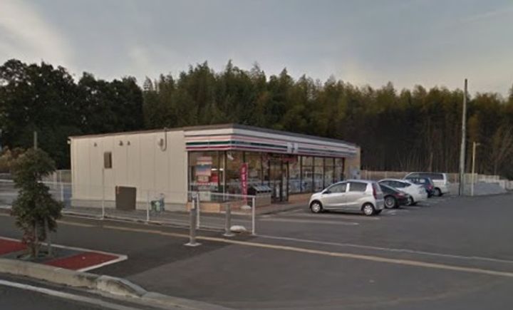 スプリングガーデンの周辺