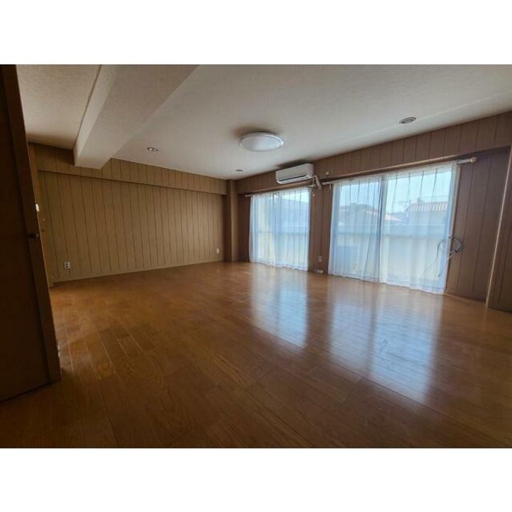 千葉県千葉市花見川区検見川町3(マンション)の賃貸物件の居間