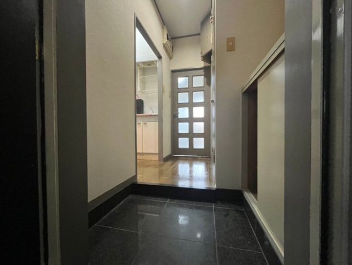 福岡県福岡市東区箱崎1(マンション)の賃貸物件の玄関