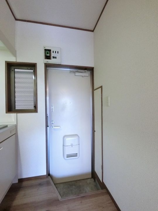 メゾンドールの玄関