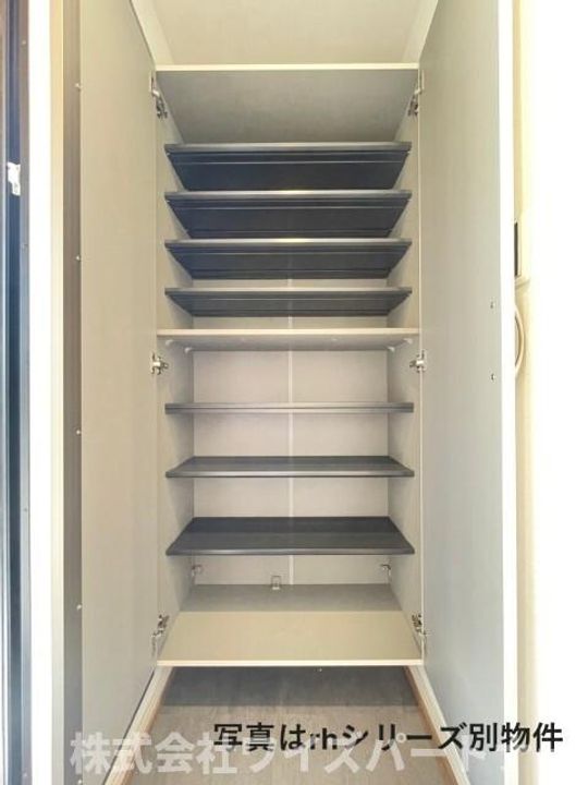 福岡県福岡市南区塩原3(アパート)の賃貸物件の玄関