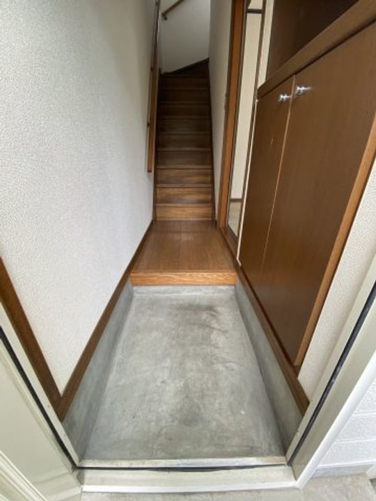 神奈川県横須賀市久村(一戸建)の賃貸物件の玄関