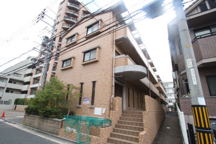 ベネッセヤマモトの外観