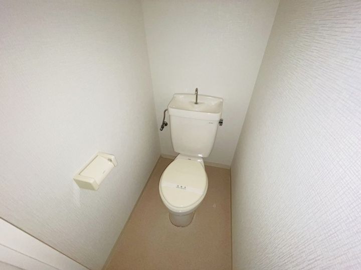 平岩ビルの内装