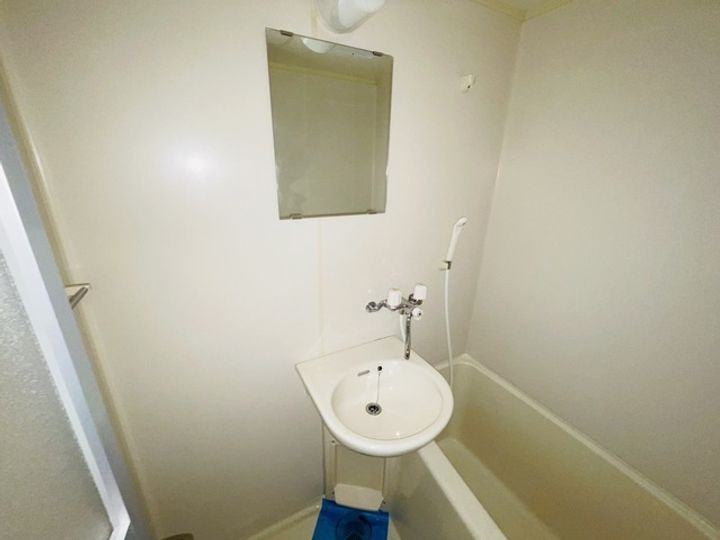 平岩ビルの内装