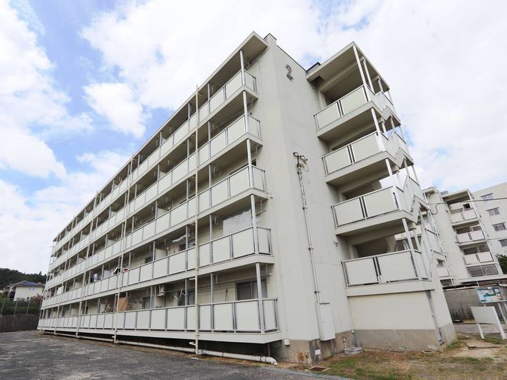 広島県呉市焼山宮ヶ迫2(マンション)の賃貸物件の外観